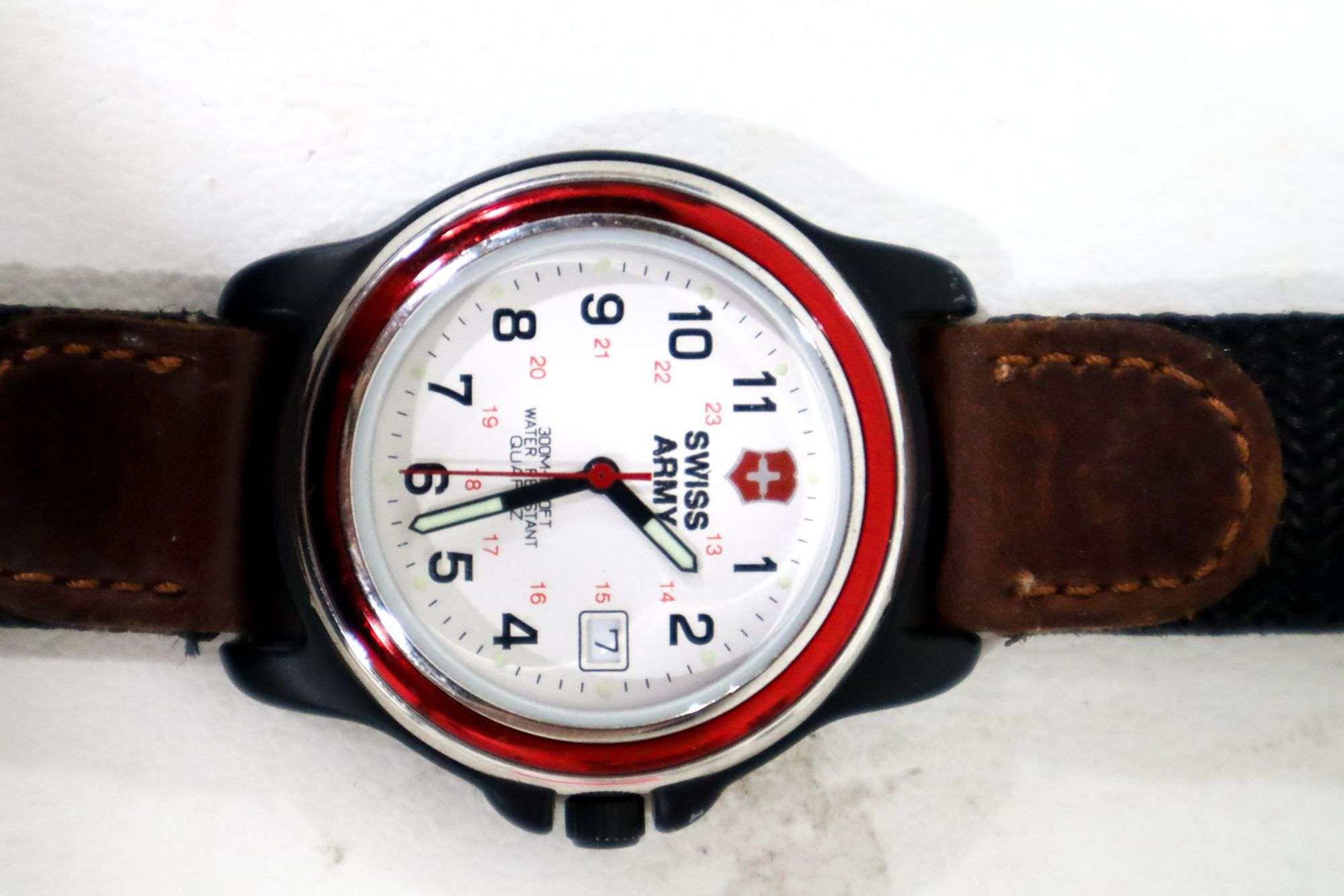 Swiss army 2024 watch model 3888