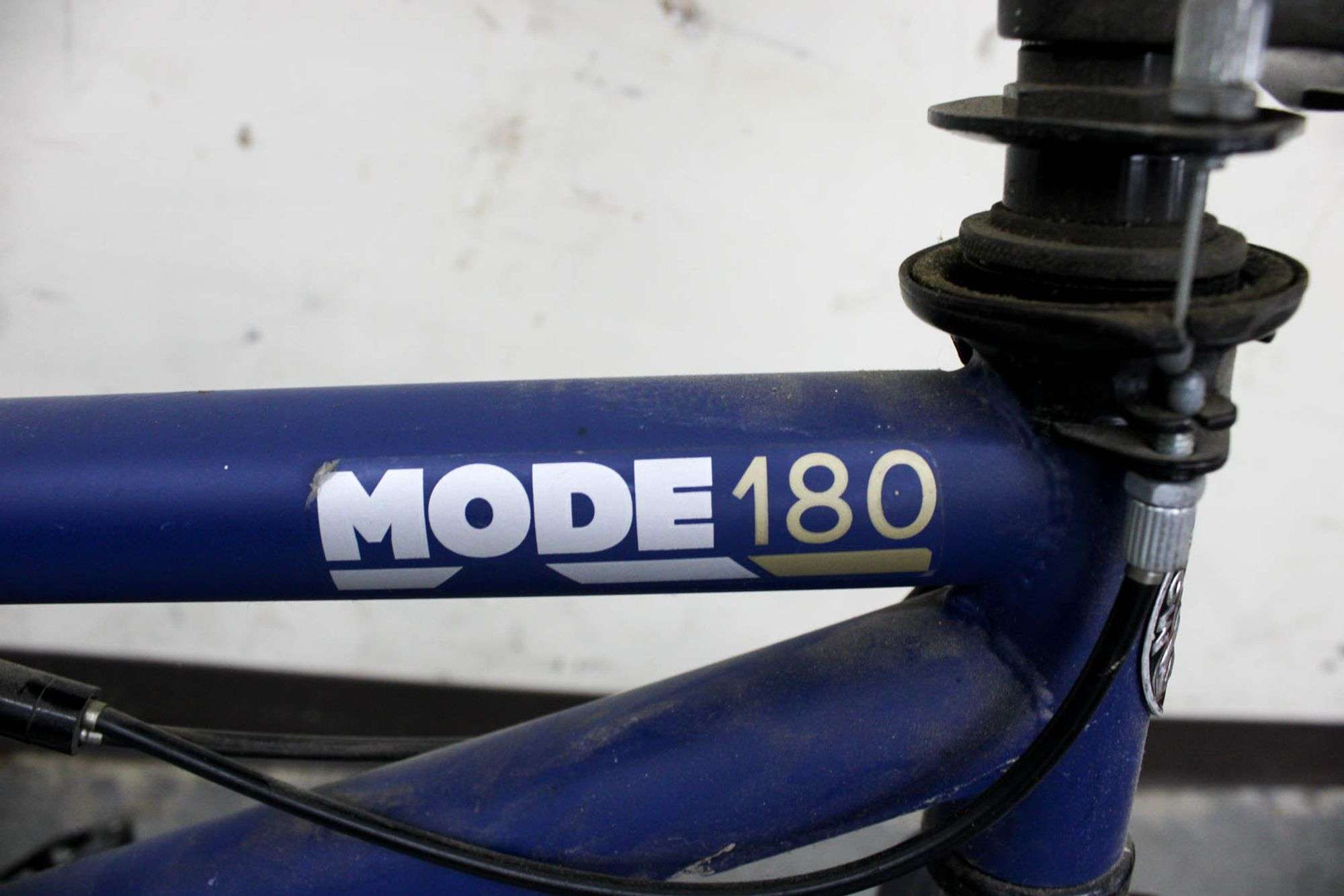 Mongoose Mode 180 Freestyle BMX Bike Bunting Online Auctions